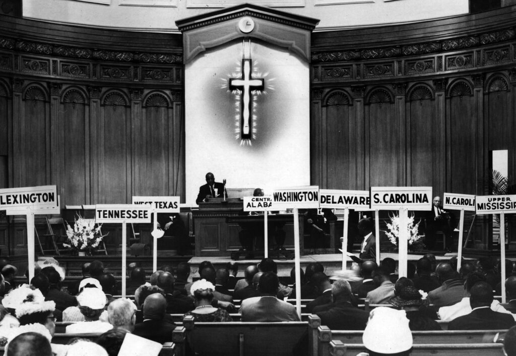 Methodist church leaders gather at their national church convention at Cory in July 1960 /  The Michael Schwartz Library at Cleveland State University
